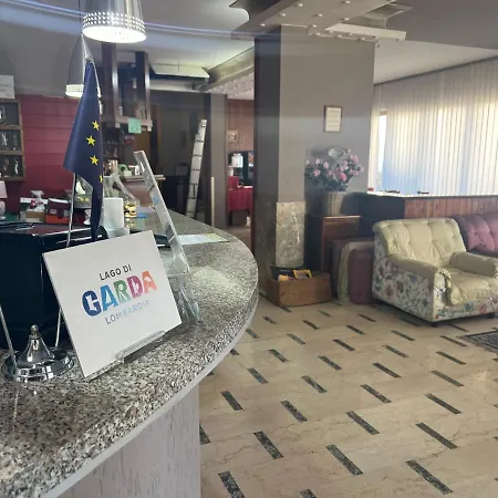 普里马维拉酒店 酒店 2*