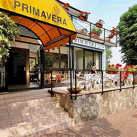 酒店 普里马维拉酒店 代森扎诺-德尔加达
